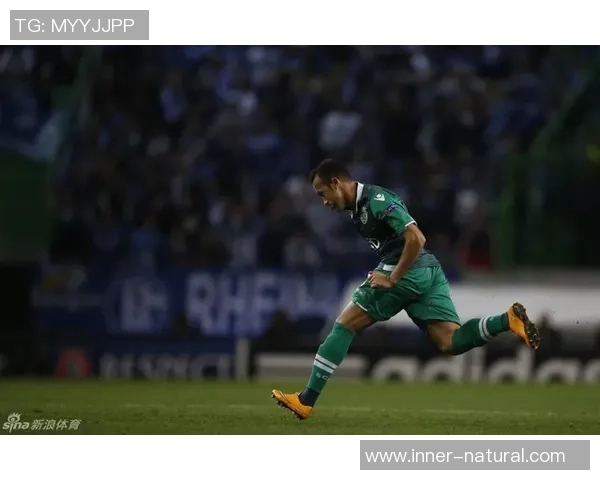 欧冠激战：巴黎圣日耳曼与曼城战成平局精彩瞬间回顾与赛后分析