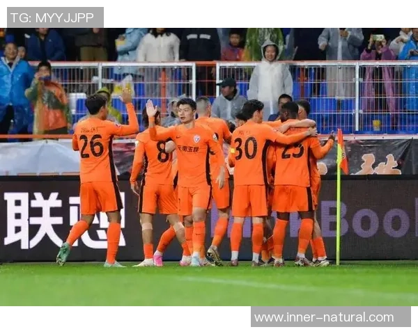 中超热战曼城大胜马竞红牌争议引发全场热议与反思