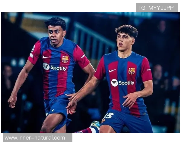 足总杯激战巴萨与那不勒斯握手言和精彩瞬间引爆全场热情点评