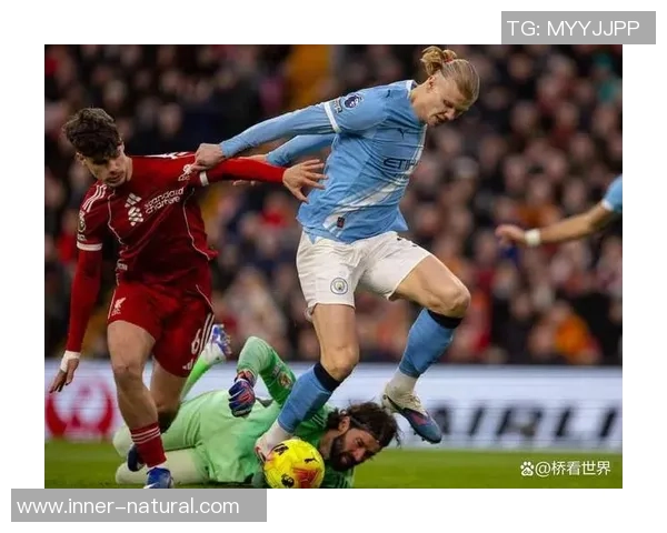 中超焦点战利物浦与巴黎圣日耳曼激战成平红牌事件引发全场热议 中超焦点战利物浦与巴黎圣日耳曼激战成平红牌事件引发全场热议