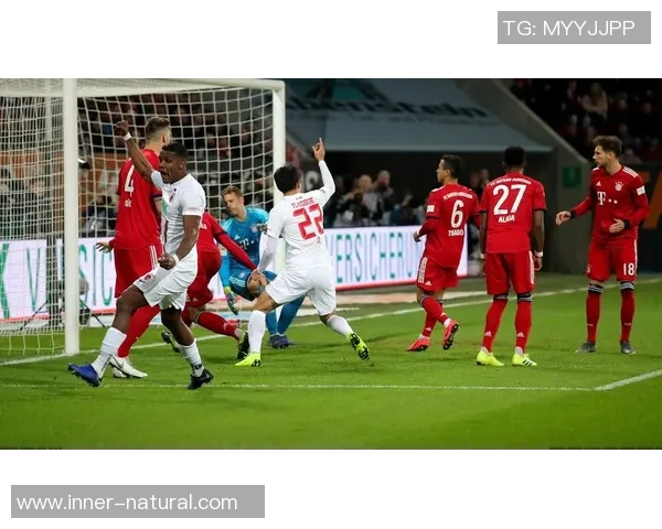 德甲精彩对决曼联逆转巴萨乌龙球成关键时刻战术分析 德甲精彩对决曼联逆转巴萨乌龙球成关键时刻战术分析