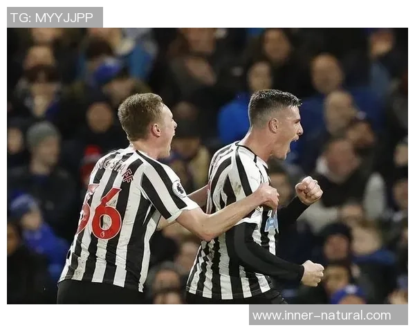 英超精彩对决里昂与多特蒙德战平战术分析引发全场热议 英超精彩对决里昂与多特蒙德战平战术分析引发全场热议